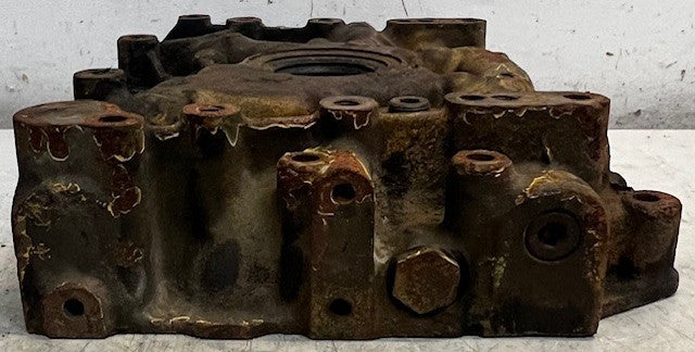 Engine Oil Pump Housing Cover 510S702M For Diesel Engines Heavy Duty Replacement