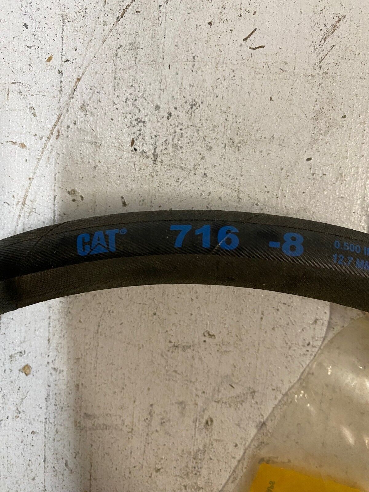 3 Qty of CAT Hoses 716-8  1E0716  28" Length 2407649 (3 Quantity)