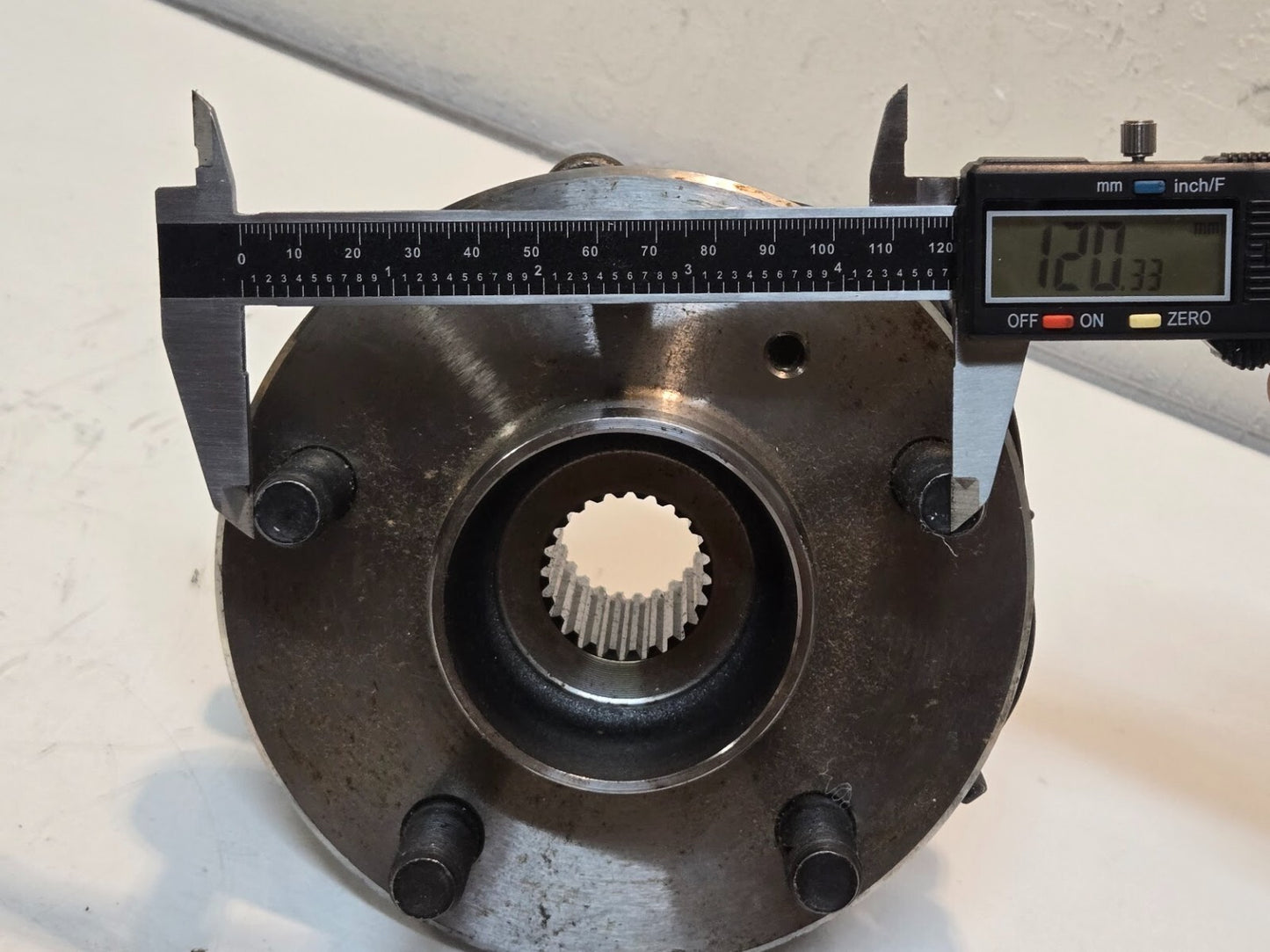 Wheel Hub and ABS Sensor 6F09KK 6960 | Wabco 441.0323000 | 5x120mm Bolt Pattern