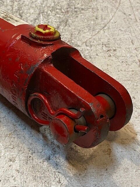 A.S.A.E. Standard Hydraulic Cylinder 381807R2 | 25mm Bore 22" Long