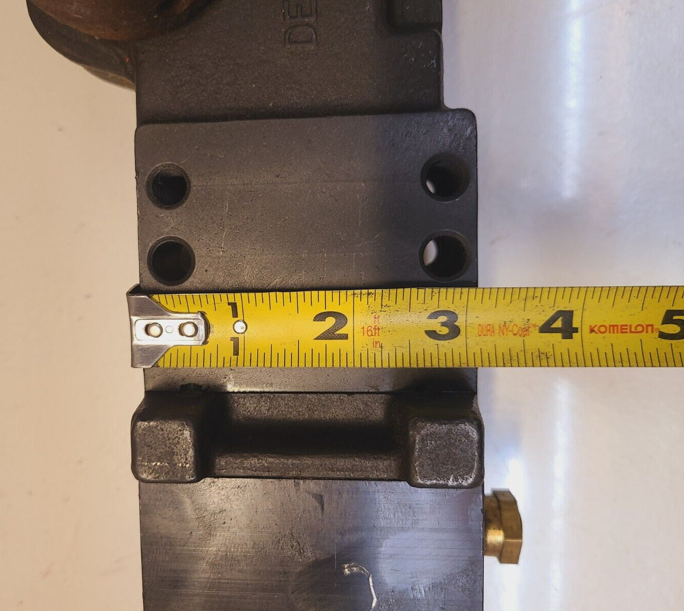 DE-STA-CO Pneumatic Heavy Duty Action Clamp 893-D  | 893132