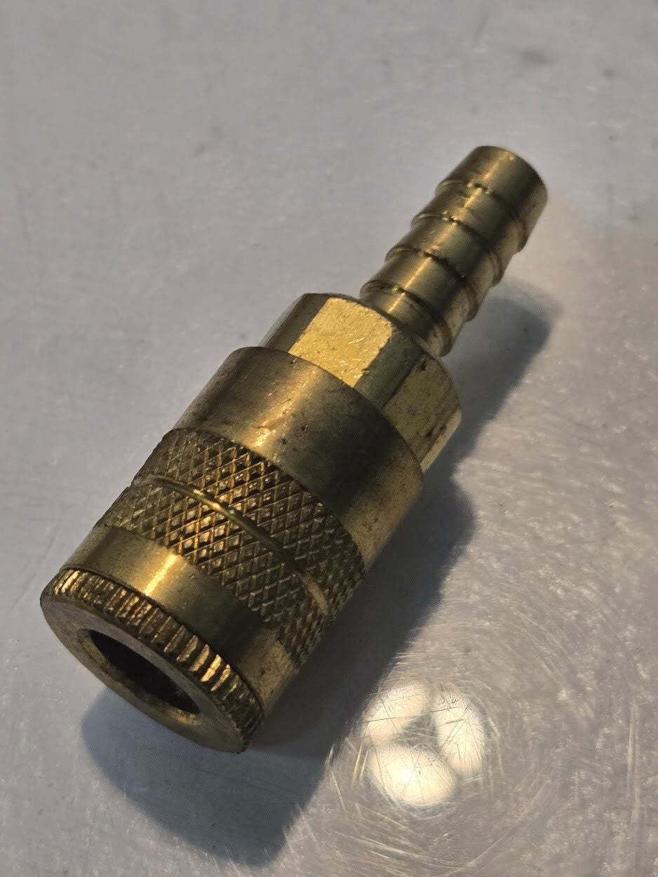6 Quantity of 1/4" Quick Connect Fittings with 3/8" Barb Hose End (6 Quantity)