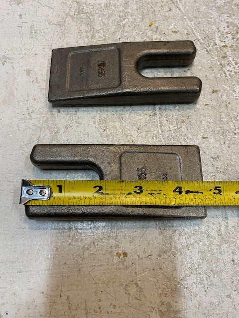 2 Quantity of 16R55 Auger Bucket Teeth (2 Quantity)
