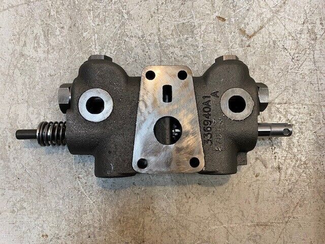 Hydraulic Directional Control Valve 336940A1