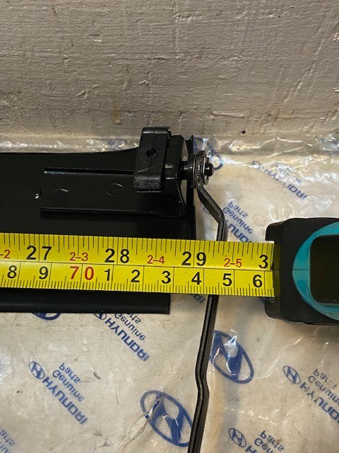 Hyundai 81621-29000 Rear Drip Rail 29-1/2" Long 3" Wide