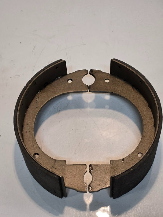 Parking Brake Shoe Set HD 647 | 08043 | 2170 | 3" Pad Width 8.5" Overall Length