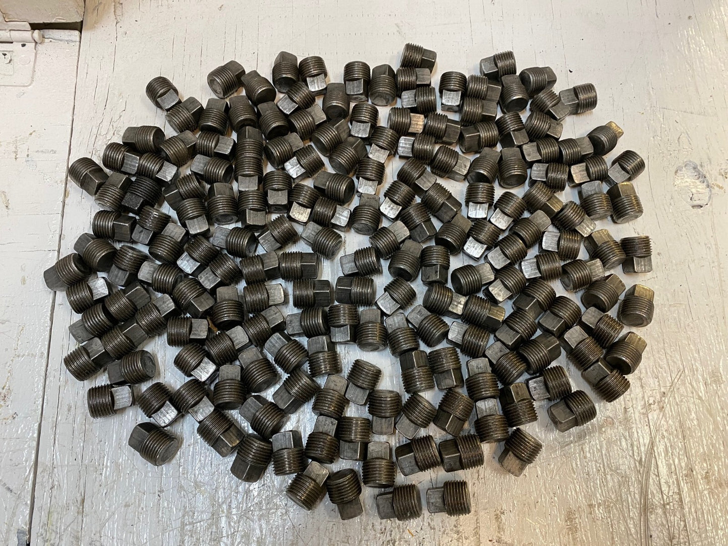 177 Malleable Iron Pipe Fitting 3/4" X 1/2” Square Head Plugs (177 qty)