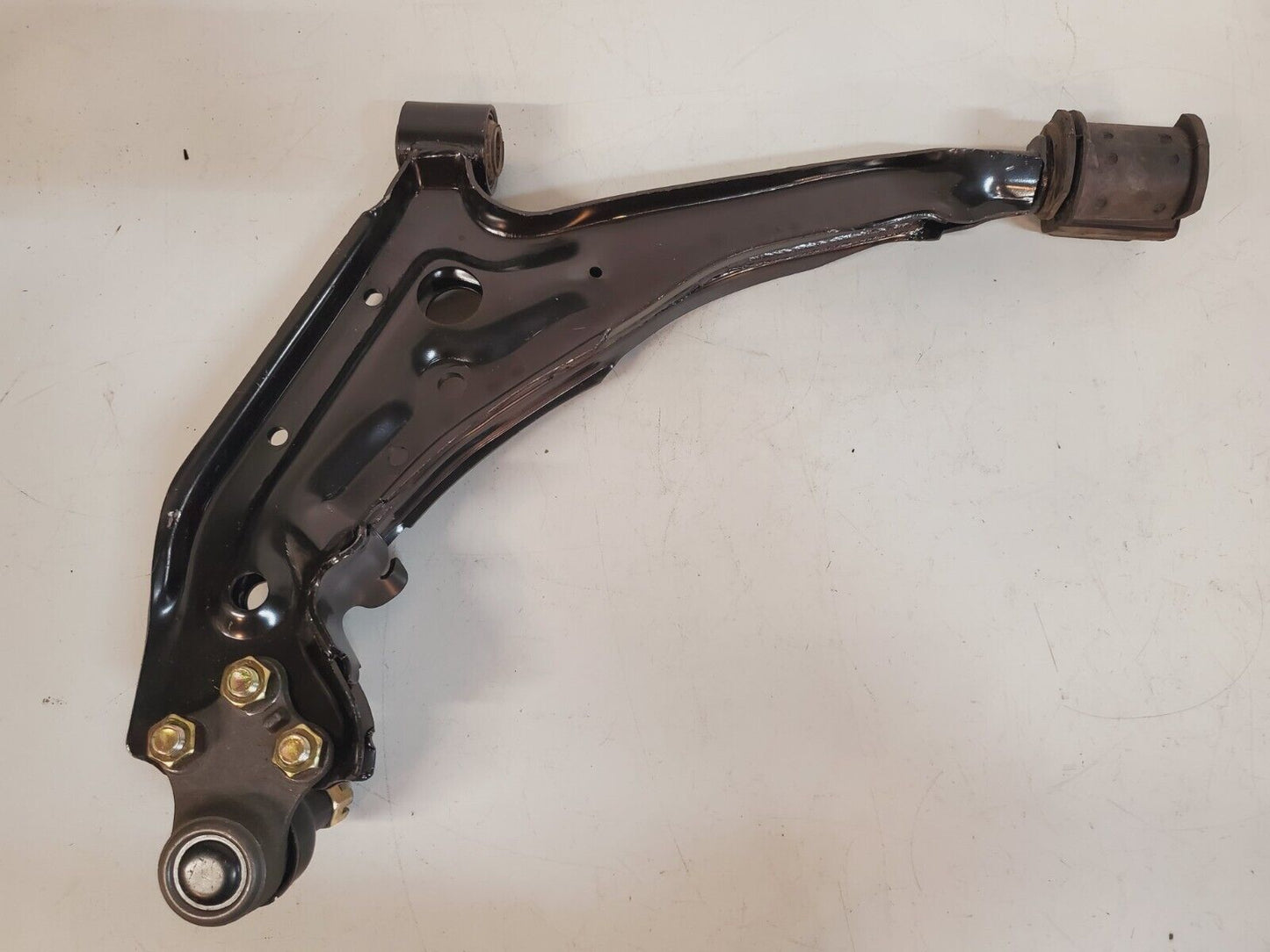 Suspension Control Arm MS20130 RH | MS20130RH