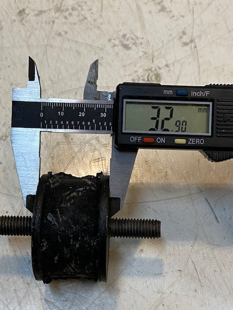 12 Quantity of Rubber Vibration Isolator Mounts 51mm OD 33mm Thick (12 Quantity)