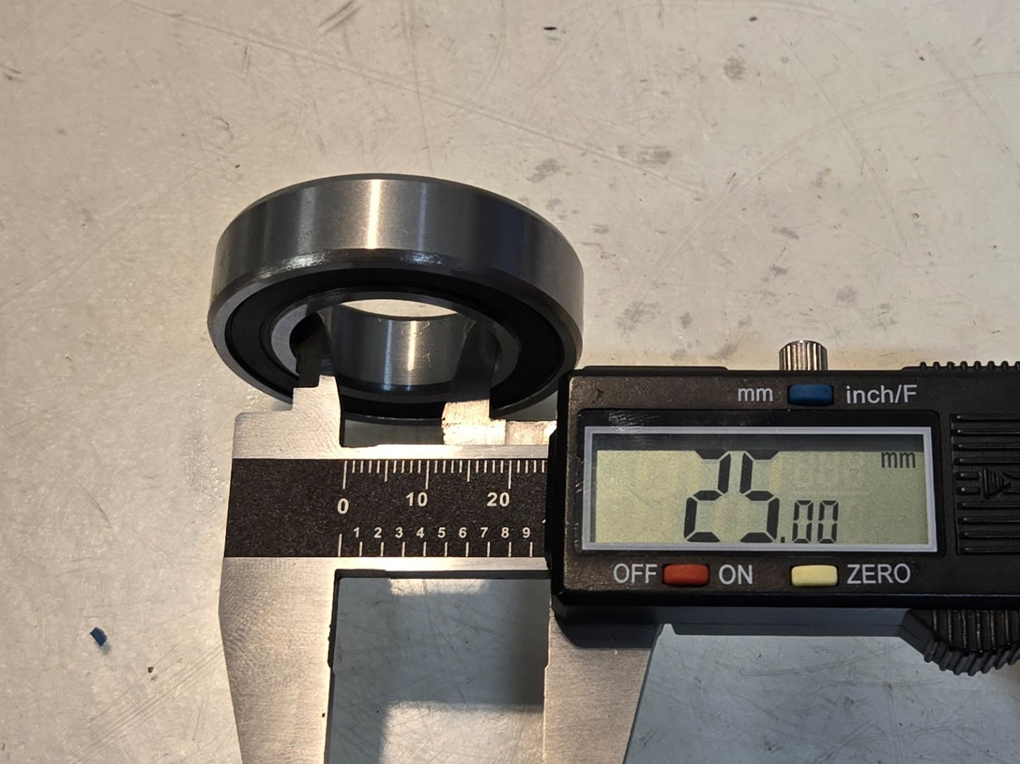 7 Quantity of Ball Bearings 6005RS | 47 mm OD x 25 mm OD x 12 mm Thick (7 Qty)