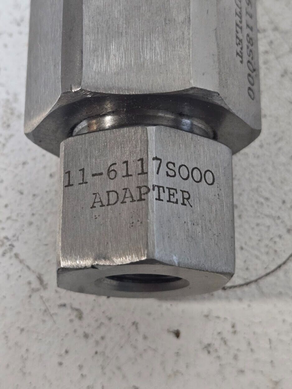 Hydraulic Outlet Check Valve and Adapter 11-6118S000 | 11-6117S000