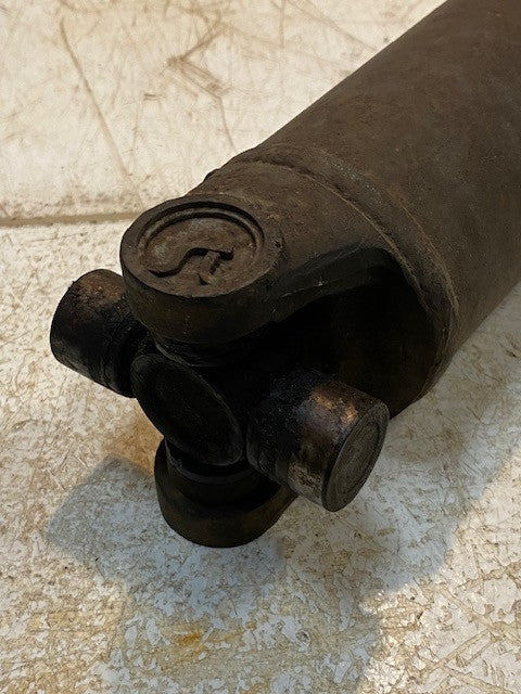 Automotive Driveshaft Cylinder 11079A474 | 11074A474 | 11075A474 | 35-1/2" Long