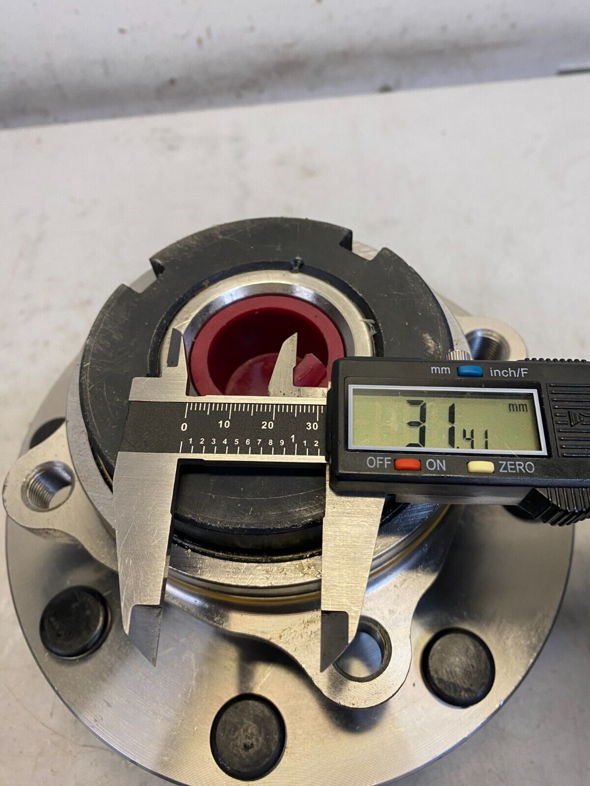 515076 Wheel Bearing and Hub Assembly for 1999-1999 Ford F-250 Super Duty