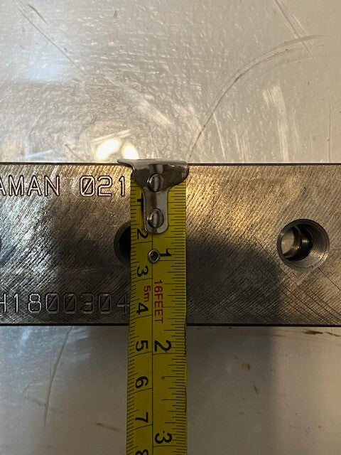 Daman Hydraulic Manifold Block 0212 DH1800304P 5-1/2" x 1-11/16" 11mm Top Holes