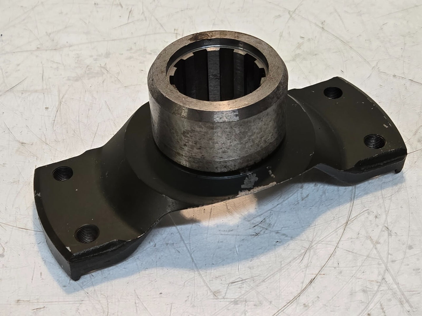 Half Round End Yoke for Eaton 72NYS312 | 10 Spline | 4 Bolt Mount | 74.4 mm Hub