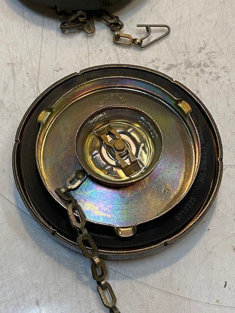 4 Quantity of Fuel Tank Caps for Military Fording-Vapor Lock 4-3/8" OD (4 Qty)