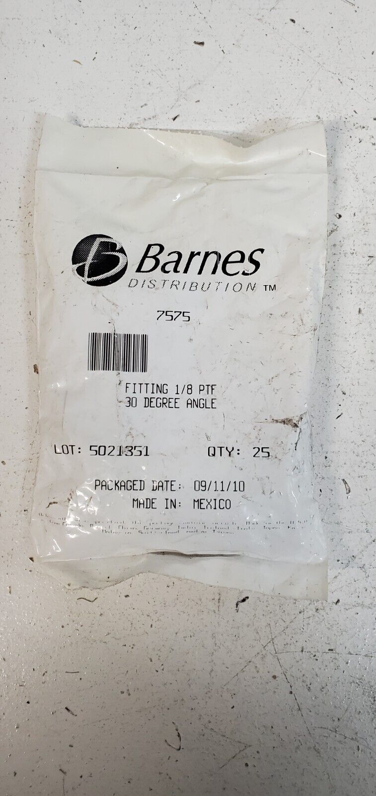 23 Qty Of Barnes Distribution 7575 Fittings 1/8 PTF 30 Degree Angle (25 Qty)