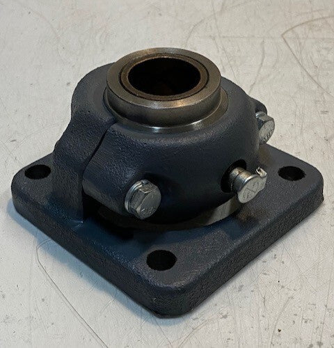 MFG Co. 4-Bolt Pillow Block Flange Bearing 4-1/4" W 2-1/2" H 30mm Bore