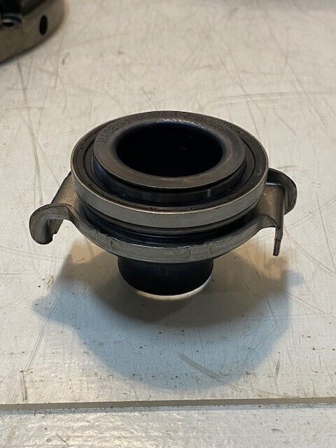 Valeo Clutch Pressure Plate Kit 167345 | 339874 | 81124 | 8301T21 | 3014691