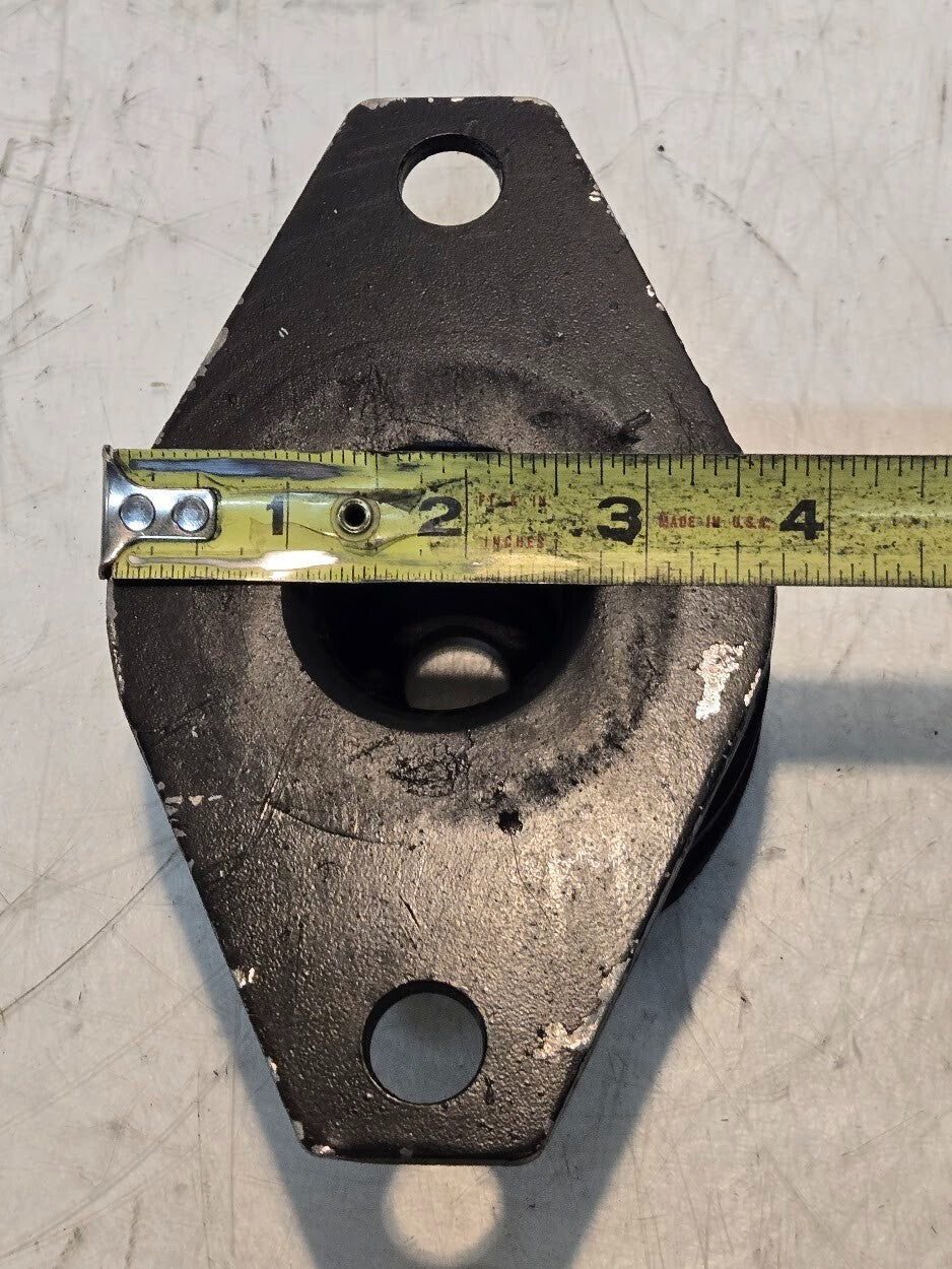Engine Mount 060735061 for Mohawk | 40-50 | 3.75" Diameter | 6.25" Wide Flange