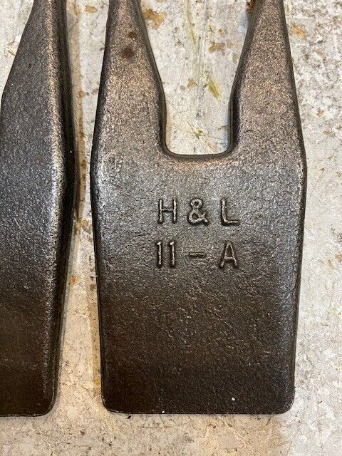 4 Quantity of H&L 11-A Auger Teeth 4-1/2" x 1-3/4" (4 Quantity)