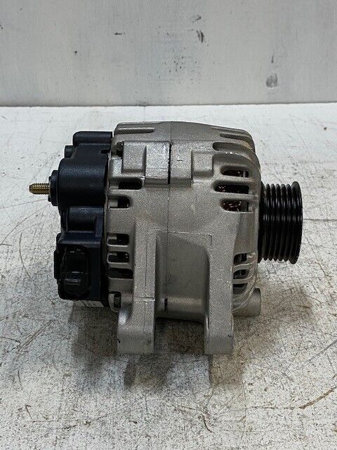 Valeo Alternator 37300-39435 | A0002655438 | 13.5V | 120A