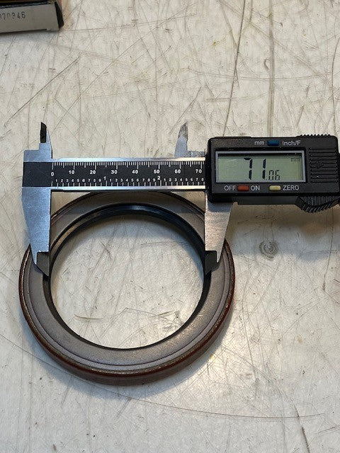 2 Quantity of Federal Mogul 6809970346 Oil Seals 455355 (2 Quantity)