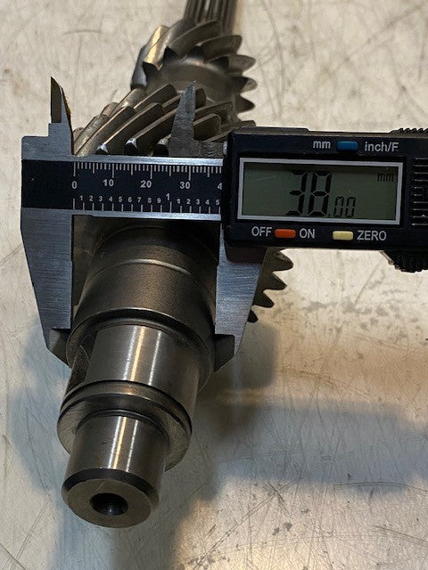 Transmission Input Shaft 12-1/2" Long 28-Teeth 19-Teeth 13-Teeth 20mm End