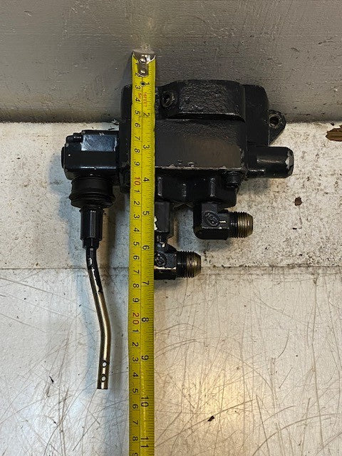 Hydraulic Pressure Valve 9-3/4" L 7-3/4" W 4-1/2" H 10mm Bore
