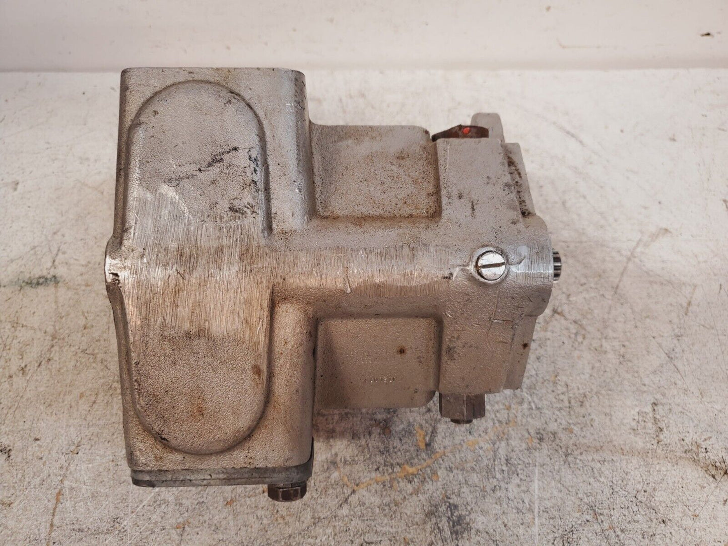 PH Vardis Hydraulic Pump L1272916 | 776507CCV | B101992-G