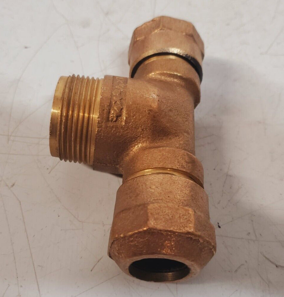 2 Qty. of Mueller Brass Service Tee 110 CTS Ends 3/4 x 3/4 x 1 | H-15381 (2 Qty)