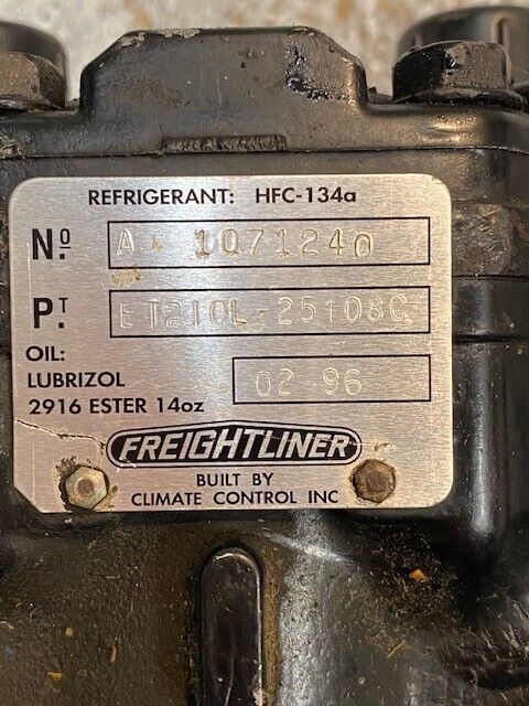 Freightliner A/C Compressor ET210L-25108C | 1071240