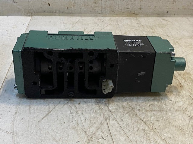 Numatics 554SA400K046T30 Single Direct 2 Position 4-Way Solenoid Valve