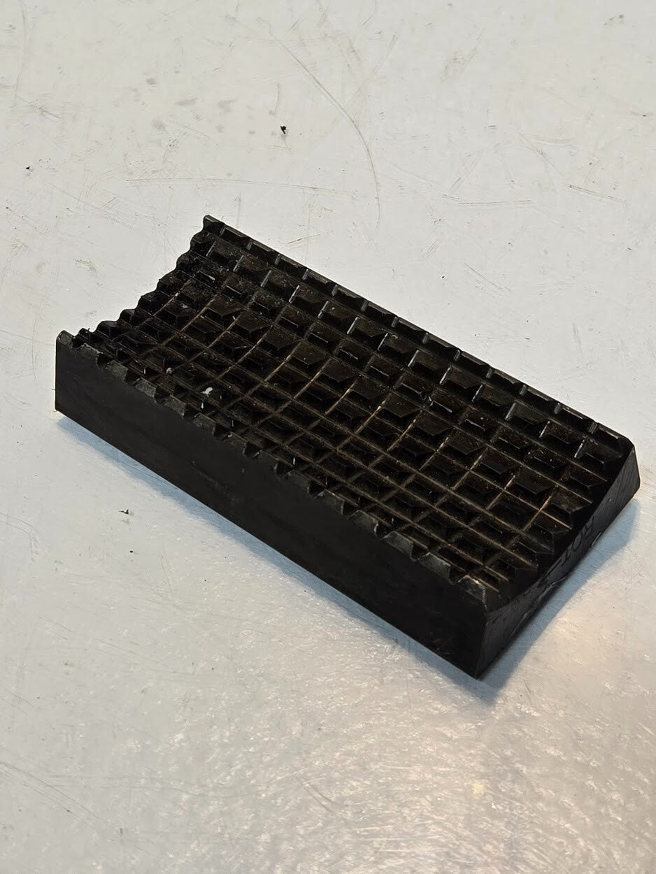 Power Tong Die G-16975653 | 3-13/16"x1-15/16"x11/16" 1lb