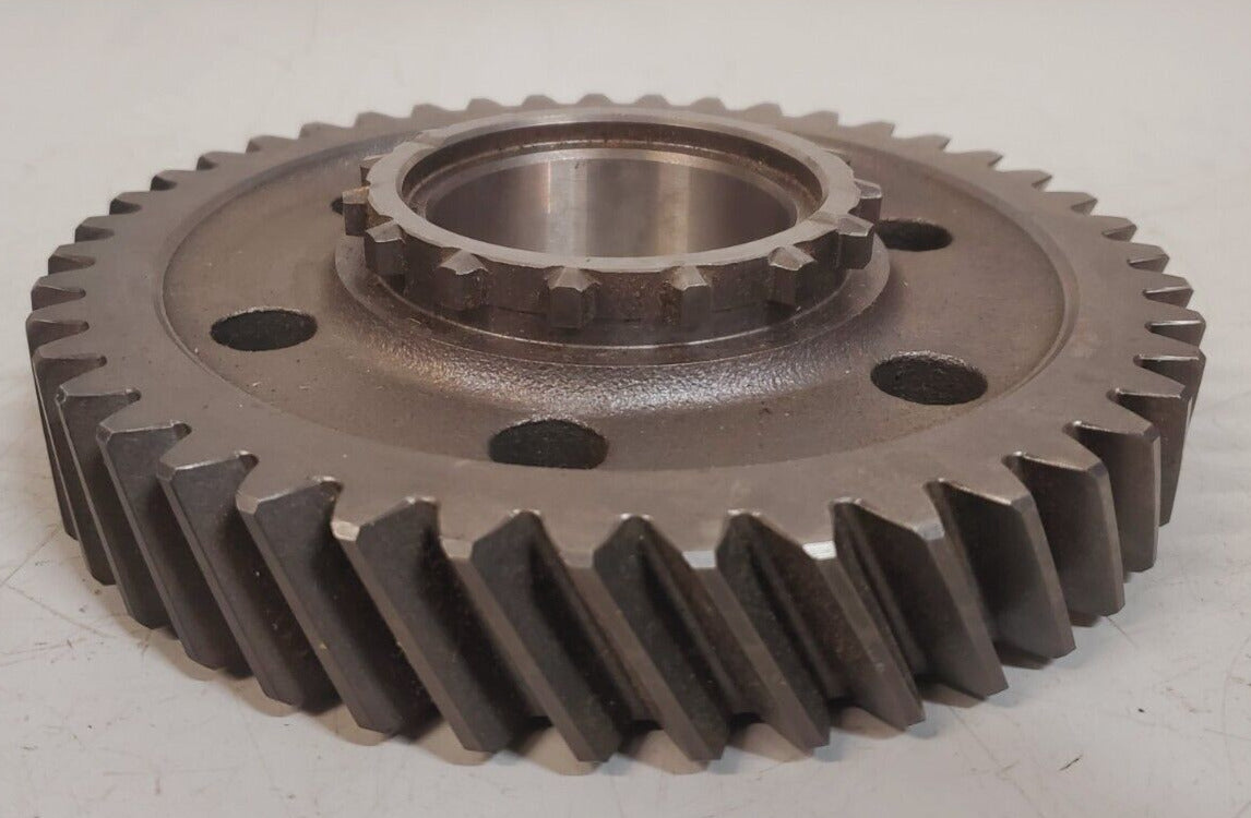 John Deere Transmission Intermediate Shaft Gear H135944 | Z12781