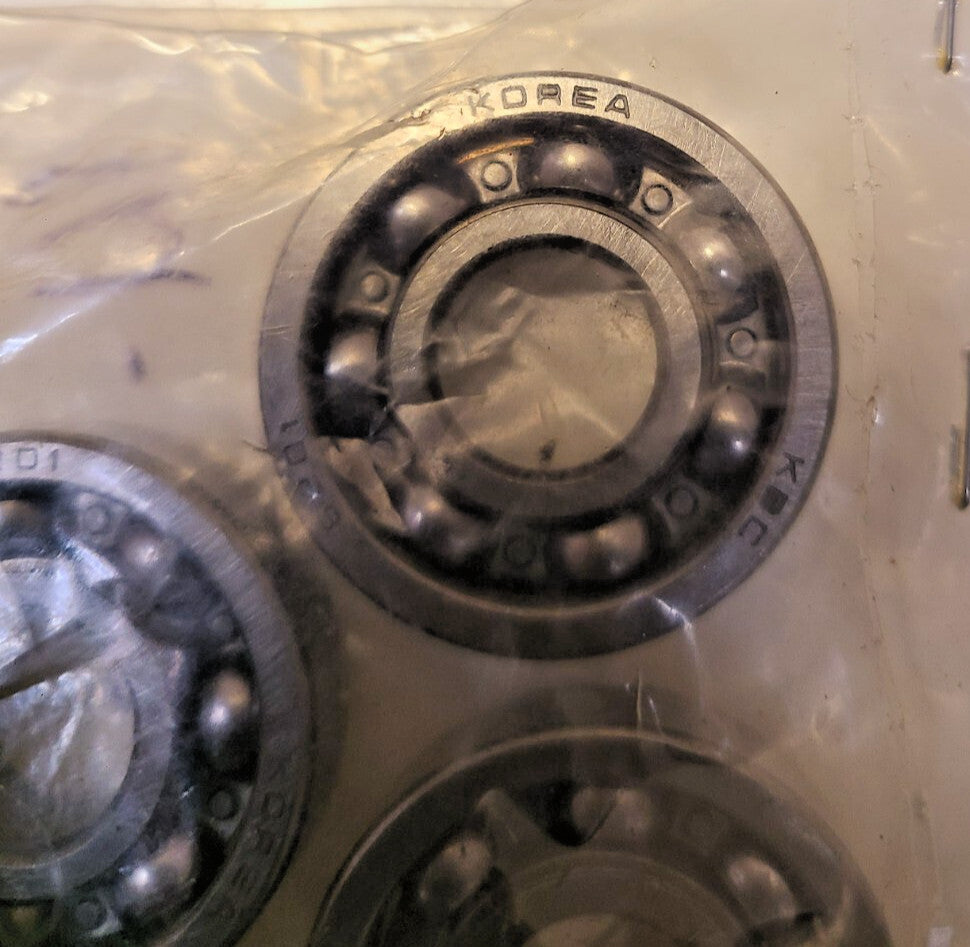 11 Quantity of KBC Bearings Part Number 6201 (11 Qty)