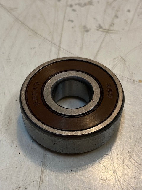 33 Quantity of WBD 6302D Radial Bearings 15x42x13mm (33 Quantity)