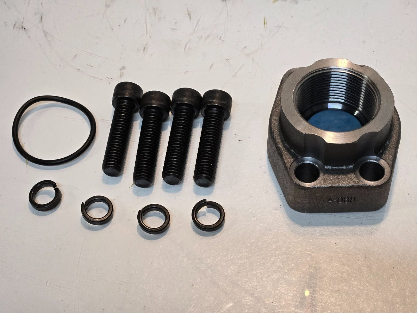 Anchor Fluid Power A-088 Flange with Bolts Lock Washers and O-Ring | 1-1/2" FNPT