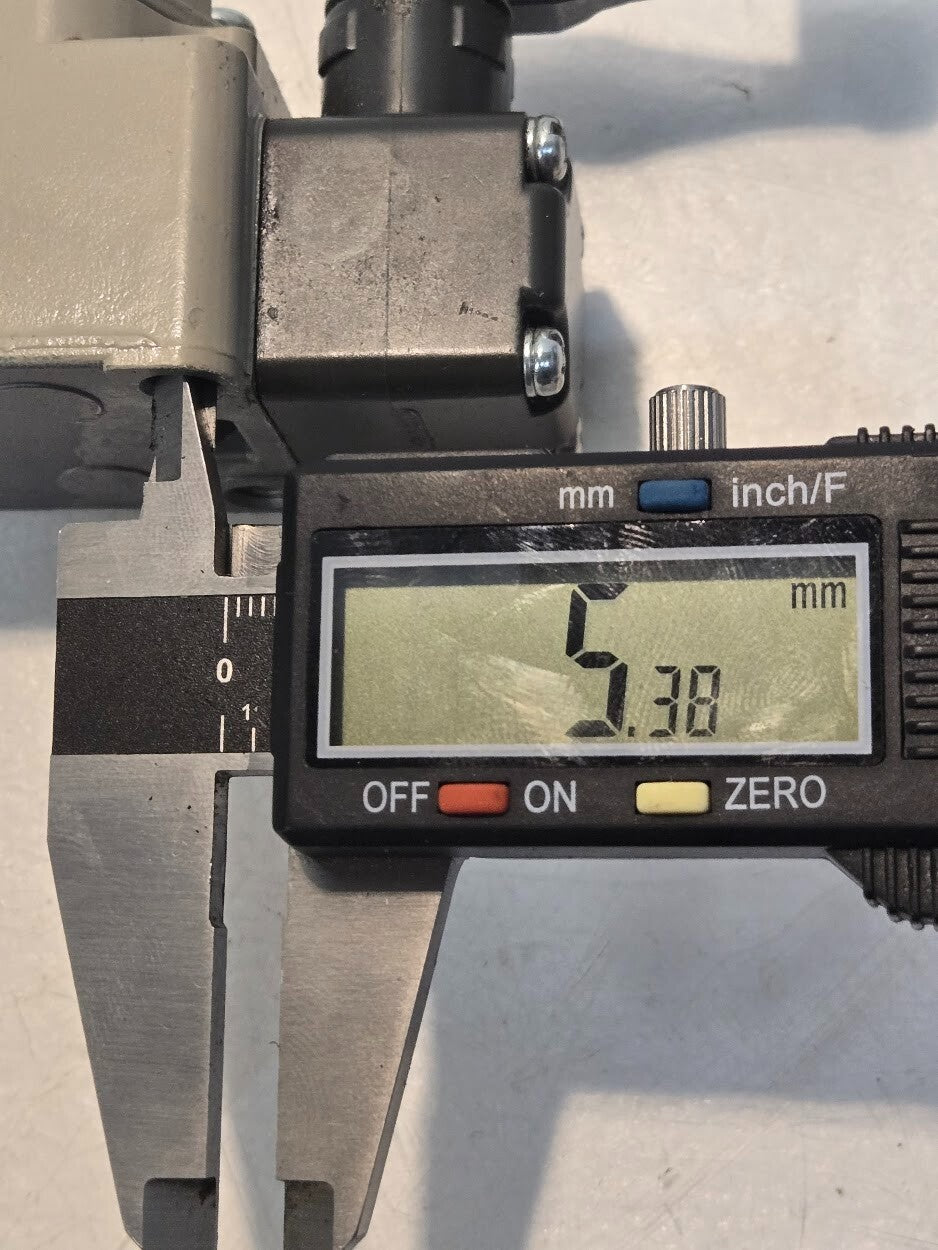 Omron Roller Lever Limit Switch WLCA2-2TSLD | 1G-A | NO | 782Y Type 3, 4, and 13