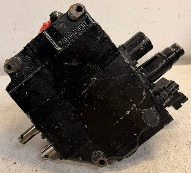 Wavoli 47408220 Hydraulic Main Hand Control Valve Assembly Industrial Equipment