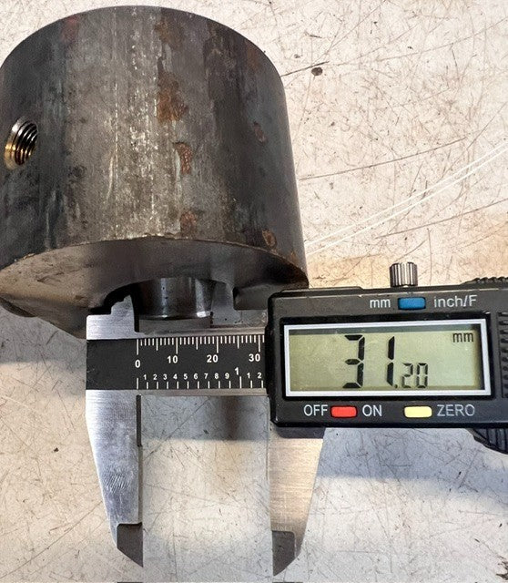 Hydraulic Shaft Tilt Rod Cylinder 38in Long Steel Actuator Ram Assembly