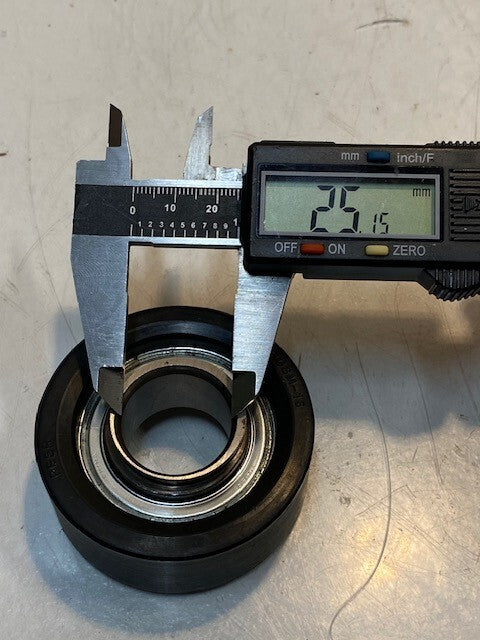 PEER RCSM-16 / FHR205-16 BALL BEARING W/ RUBBER INTERLINER 64MM OD 25MM BORE