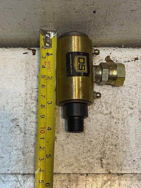 D&S Manufacturing Car Wash Hi-Pressure Swivel Fitting 4" x 2-3/4"
