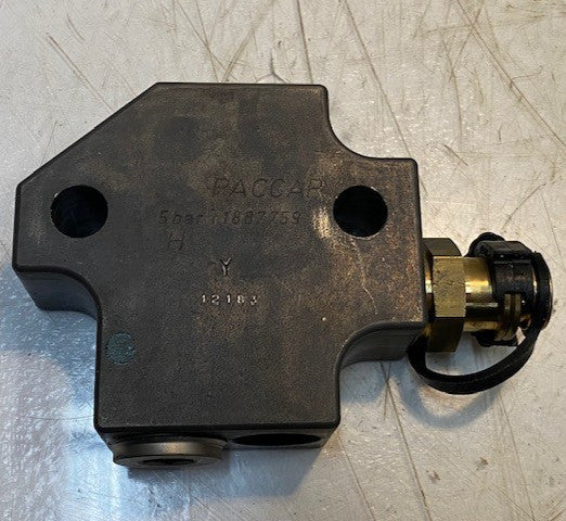 Paccar Diesel Engine Fuel Pressure Control Valve 1887759 | 12183 Fuel Rail Valve