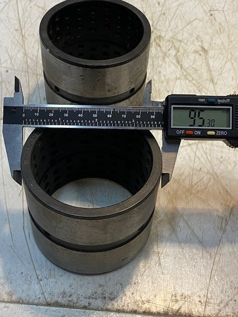 2 Quantity of Bearing Sleeve Dimple Bushings 240-2913/02 | OF102723/A (2 Qty)