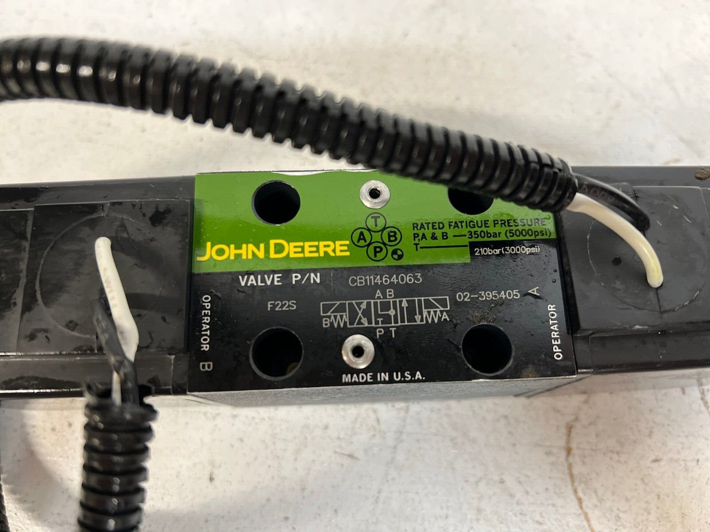 John Deere CB11464063 | 02-395949 12V D.C. 30W