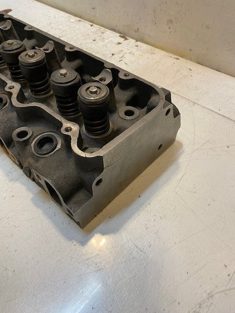Cylinder Head 20-5/16" Long 7-1/4" Wide 36mm 8 Bolts 8m n ID Thread 13mm Holes