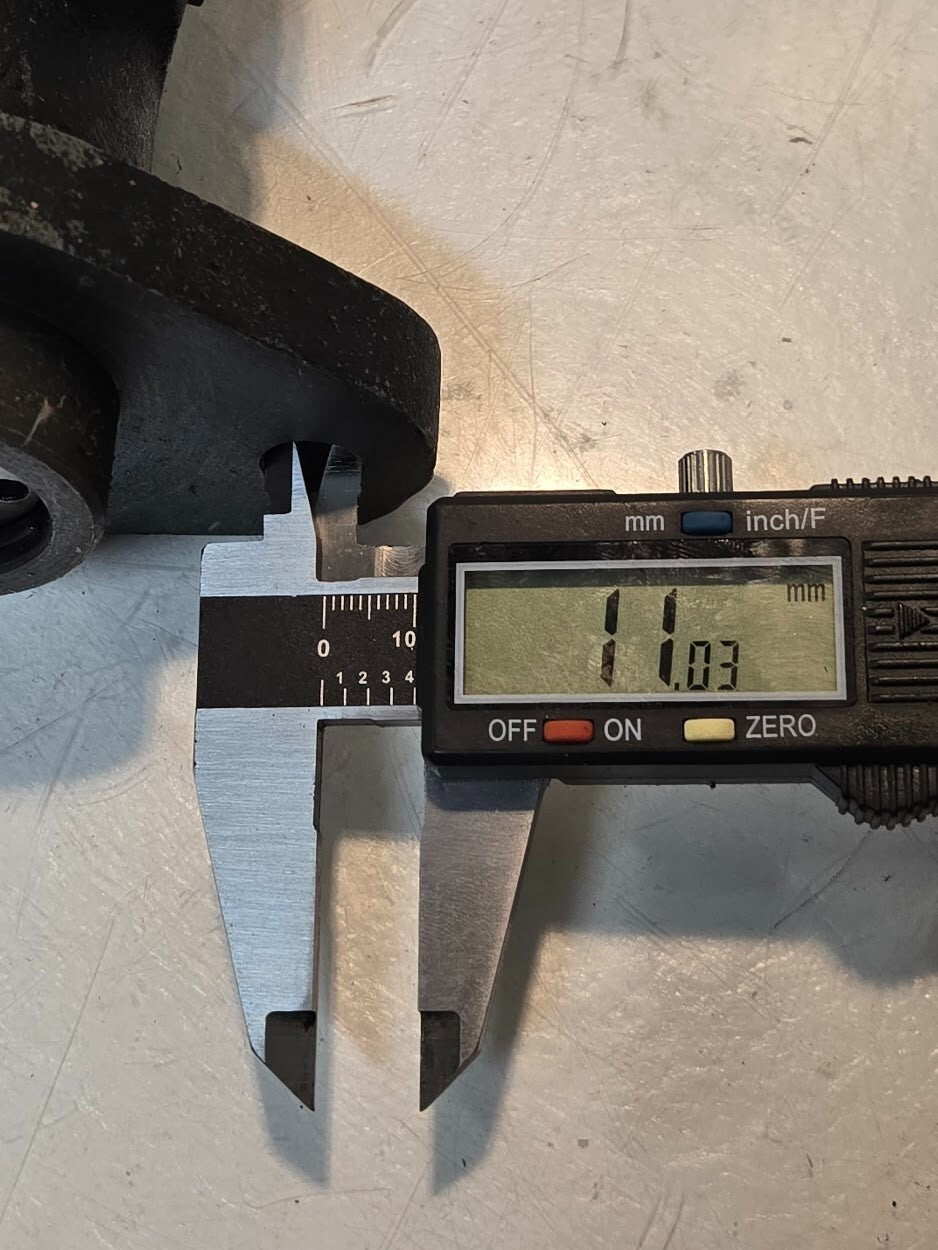 Premier Lubrication Systems PLP Pump 30328 | 7 MM | 11 mm Mounting Holes
