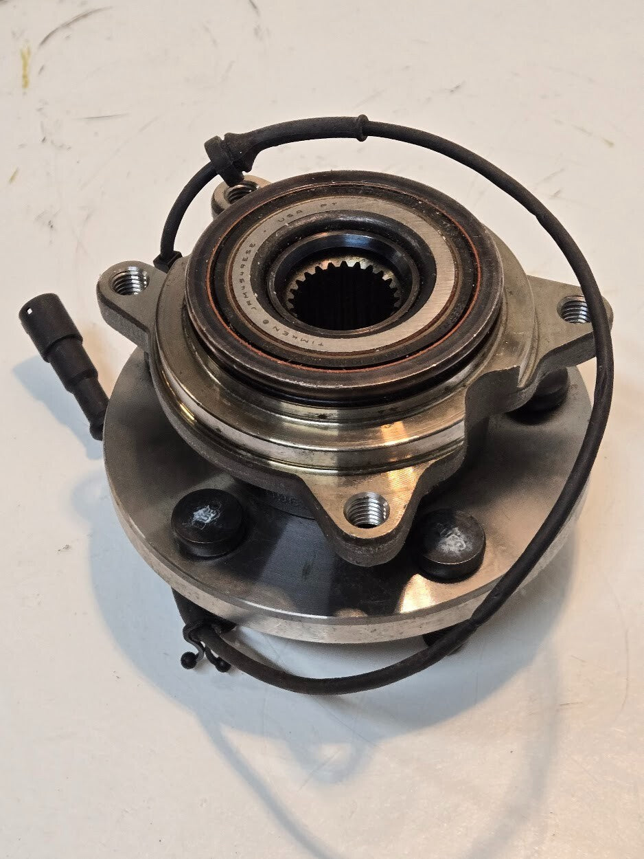 Wheel Hub and ABS Sensor 6F09KK 6960 | Wabco 441.0323000 | 5x120mm Bolt Pattern