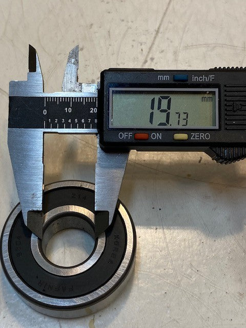 4 Quantity of Fafnir 6304-RS-C3 Deep Groove Ball Bearings 52x20x15mm (4 Qty)